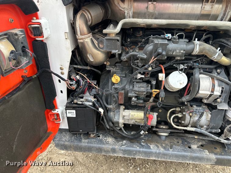 image for item NT9269 2016 Bobcat T750 tracked skid steer loader