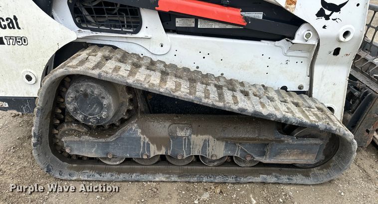 image for item NT9269 2016 Bobcat T750 tracked skid steer loader