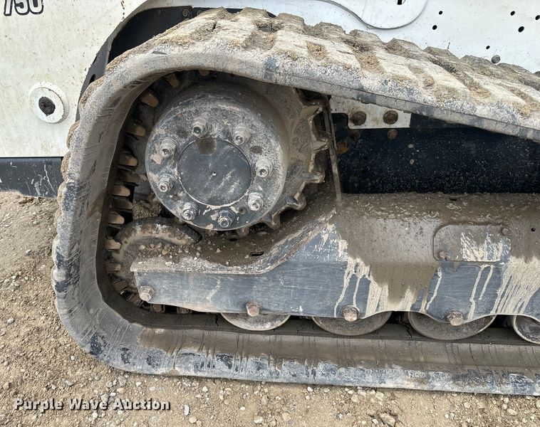 image for item NT9269 2016 Bobcat T750 tracked skid steer loader