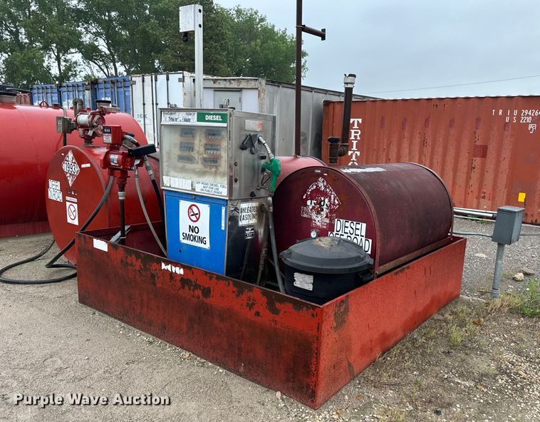 image for item NT9272 (2) fuel tanks