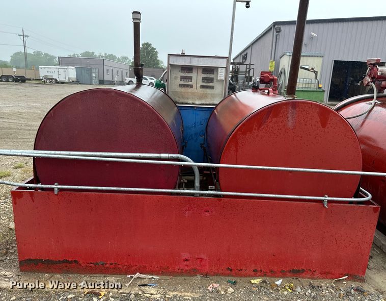 image for item NT9272 (2) fuel tanks