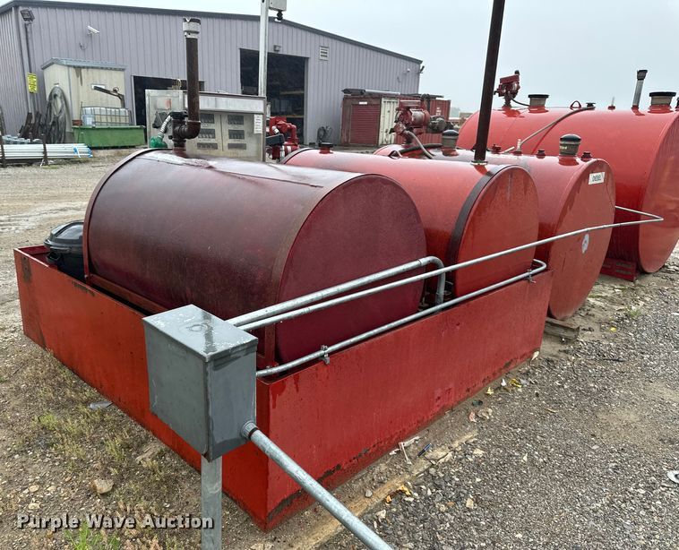 image for item NT9272 (2) fuel tanks