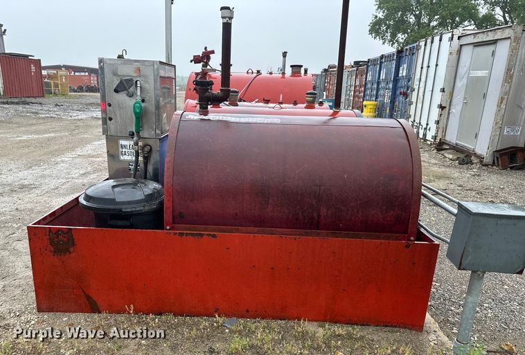 image for item NT9272 (2) fuel tanks