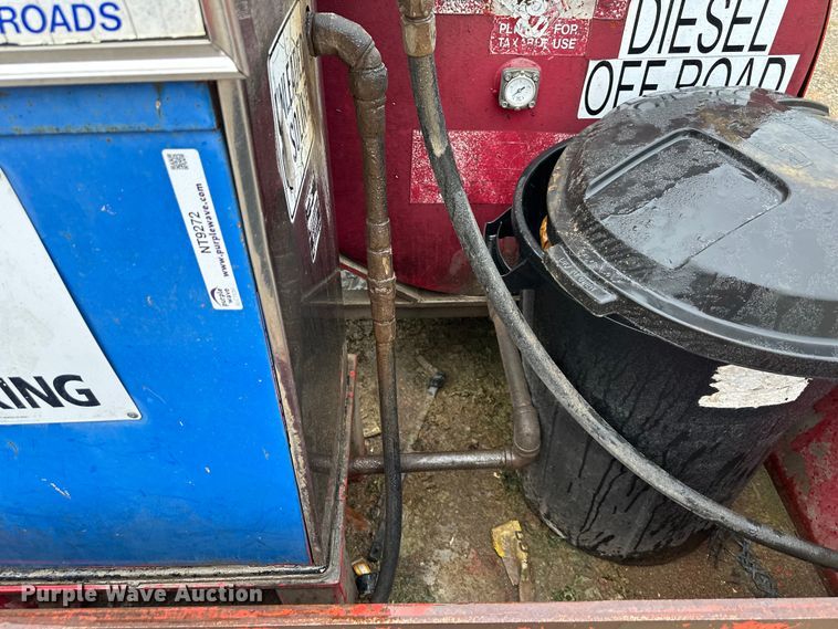 image for item NT9272 (2) fuel tanks