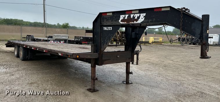 image for item NT9273 2007 Elite  equipment trailer