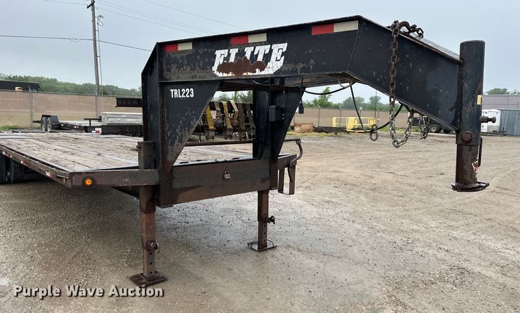 image for item NT9273 2007 Elite  equipment trailer