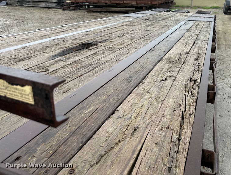 image for item NT9273 2007 Elite  equipment trailer