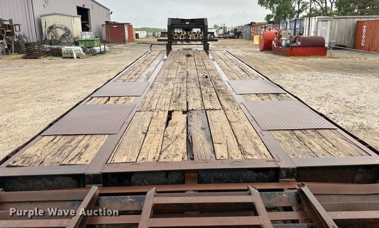 image for item NT9273 2007 Elite  equipment trailer