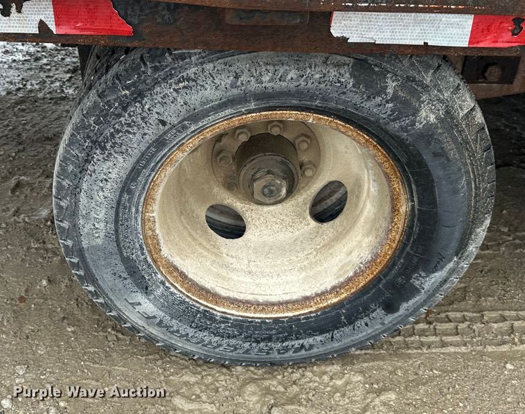 image for item NT9273 2007 Elite  equipment trailer