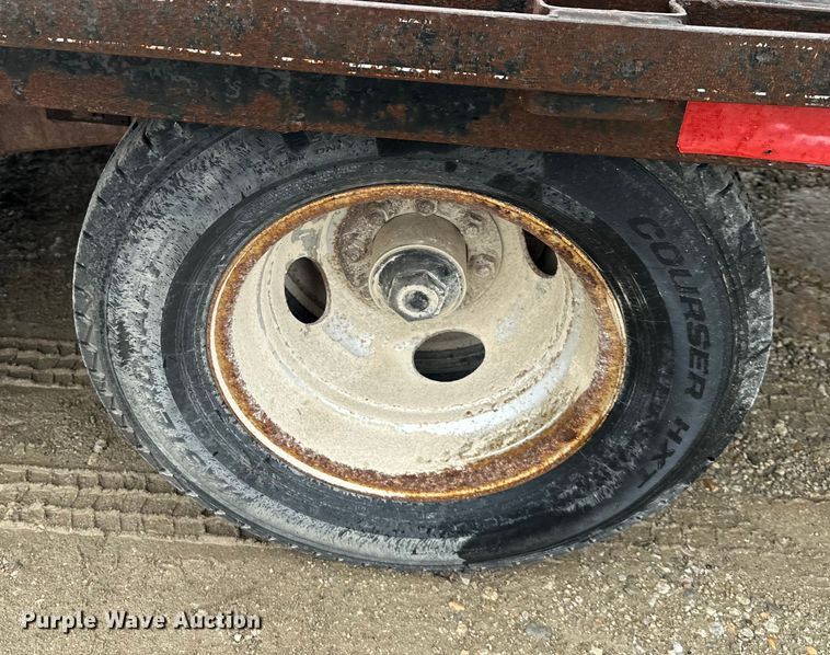 image for item NT9273 2007 Elite  equipment trailer