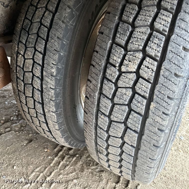 image for item NT9273 2007 Elite  equipment trailer