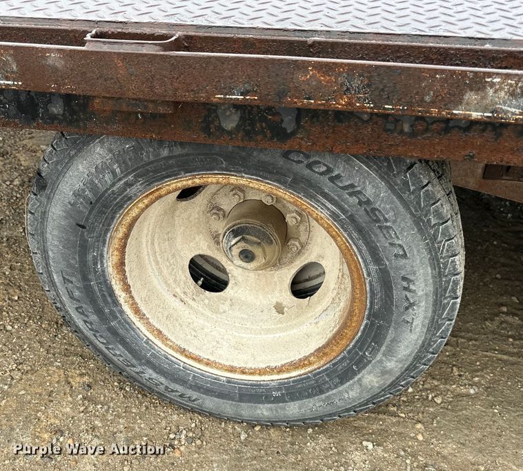 image for item NT9273 2007 Elite  equipment trailer