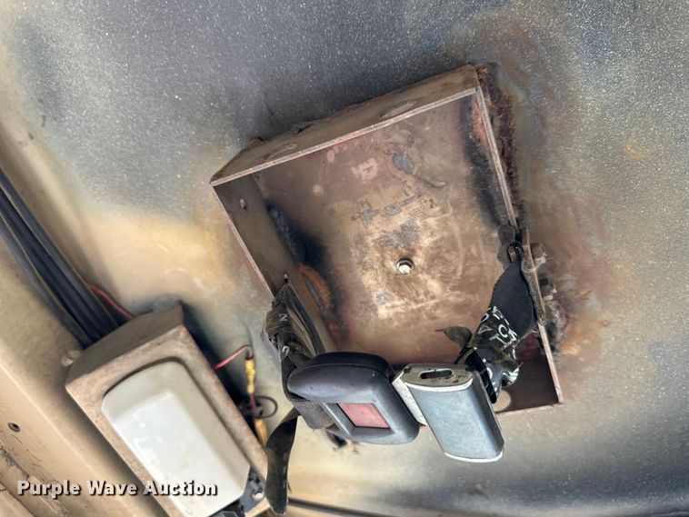 image for item NT9276 2001 Caterpillar D10R dozer