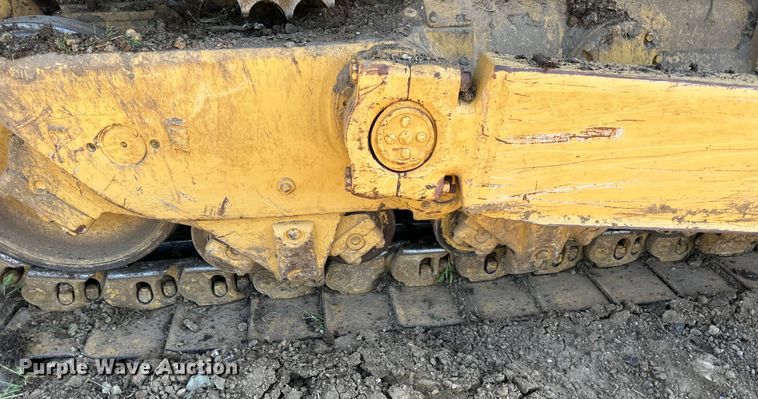 image for item NT9276 2001 Caterpillar D10R dozer
