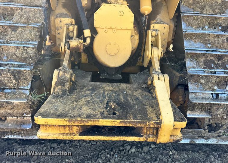 image for item NT9276 2001 Caterpillar D10R dozer