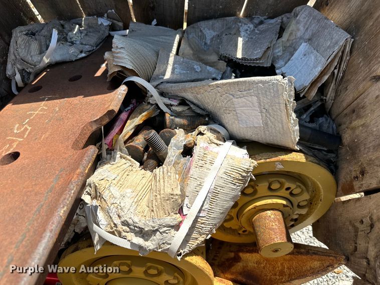 image for item NT9276 2001 Caterpillar D10R dozer