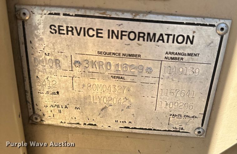 image for item NT9276 2001 Caterpillar D10R dozer