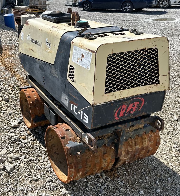 image for item NT9277 Ingersoll Rand  TC-13 trench compactor
