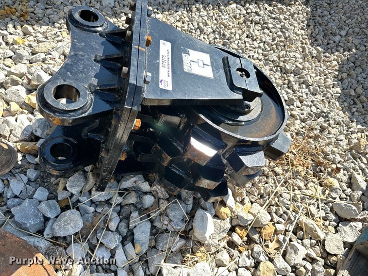 image for item NT9278 GIYI excavator compaction wheel