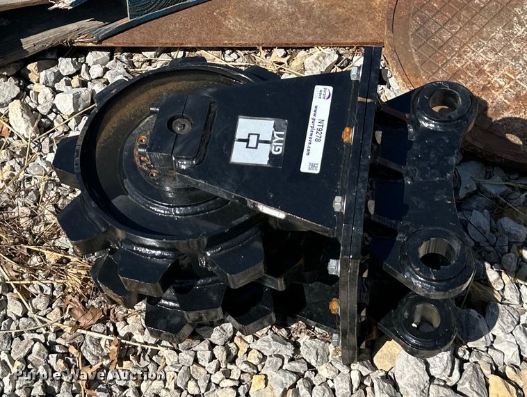 image for item NT9278 GIYI excavator compaction wheel