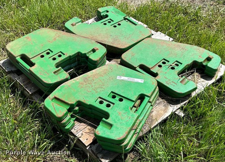 image for item NT9283 (10) John Deere 47kg suitcase weights