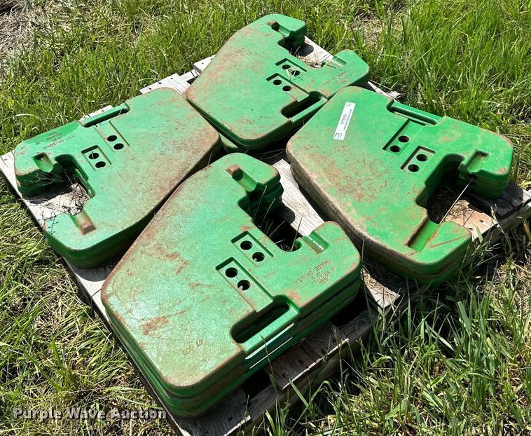 image for item NT9283 (10) John Deere 47kg suitcase weights