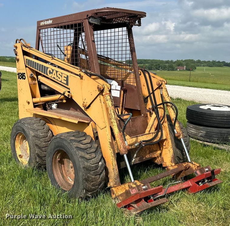 image for item NT9285 Case  1845 skid steer loader