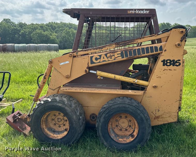 image for item NT9285 Case  1845 skid steer loader
