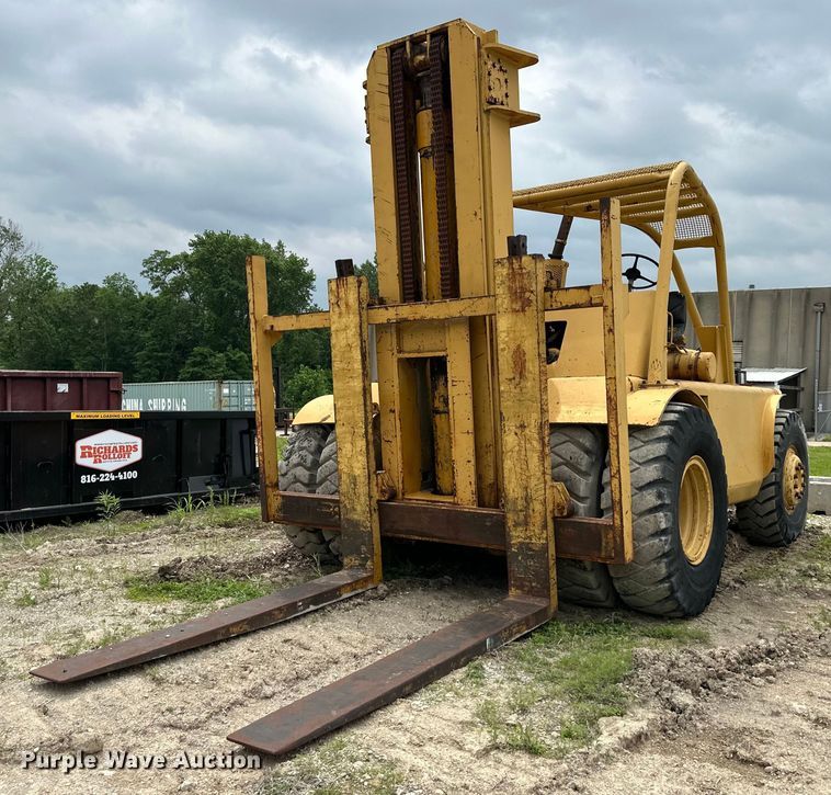 image for item NT9289 Caterpillar  AH40 forklift