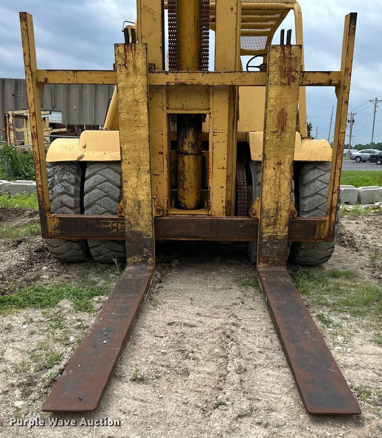 image for item NT9289 Caterpillar  AH40 forklift
