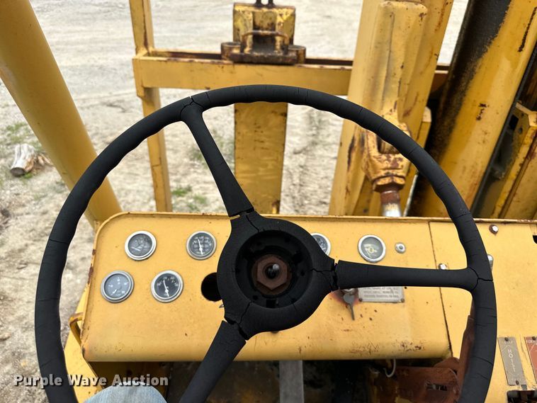 image for item NT9289 Caterpillar  AH40 forklift