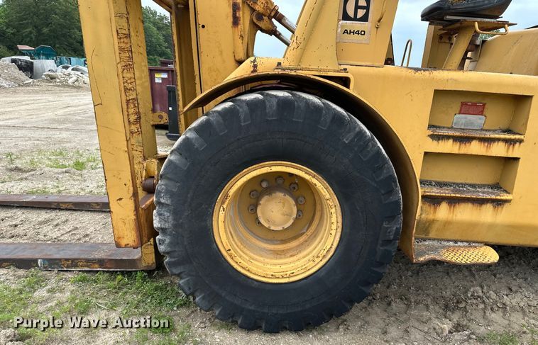 image for item NT9289 Caterpillar  AH40 forklift