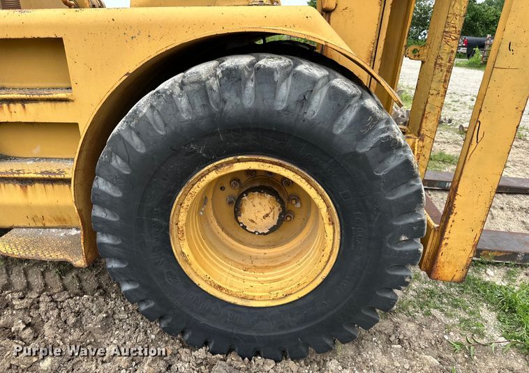 image for item NT9289 Caterpillar  AH40 forklift