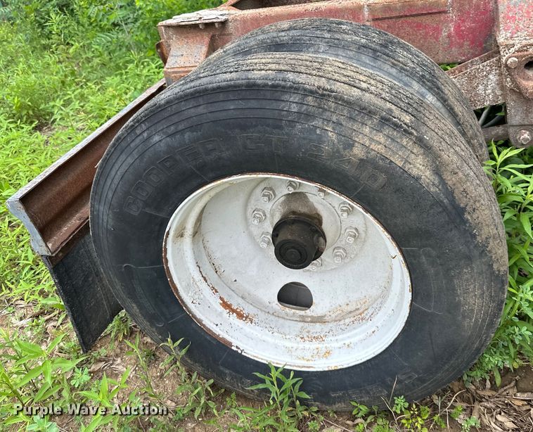 image for item NT9295 (3) semi trailer axles 