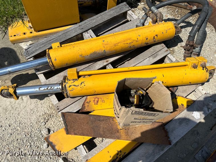 image for item NT9314 Dozer parts