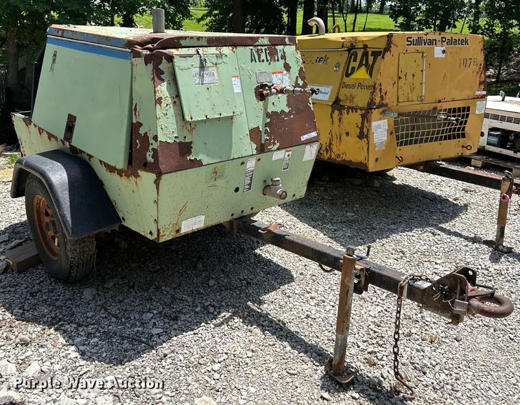 image for item NT9318 Sullair 185D air compressor