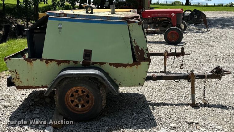 image for item NT9318 Sullair 185D air compressor