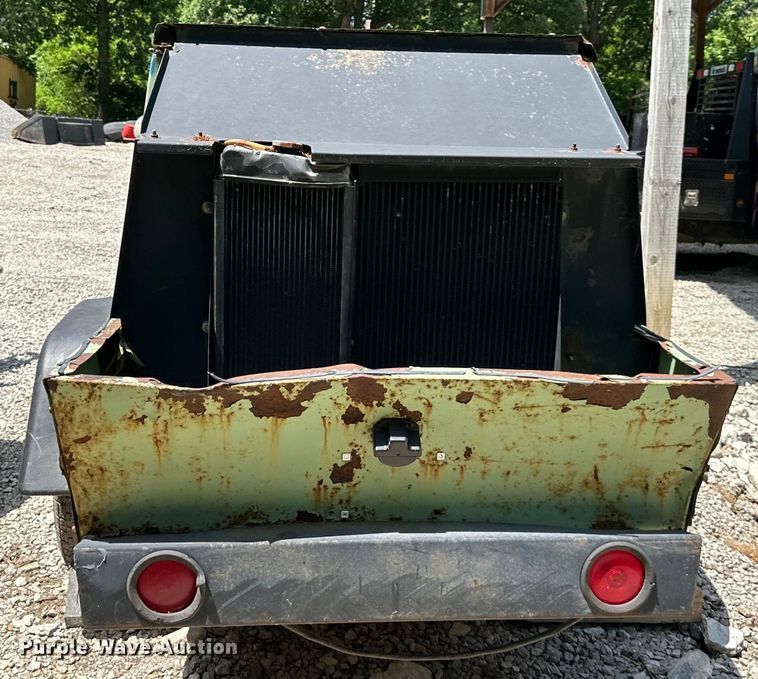 image for item NT9318 Sullair 185D air compressor