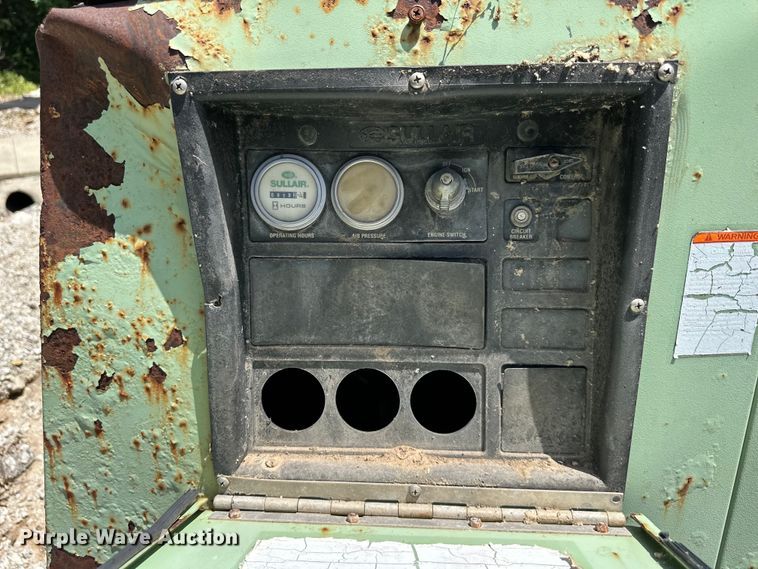 image for item NT9318 Sullair 185D air compressor