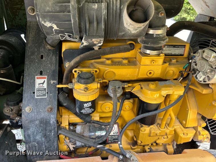 image for item NT9318 Sullair 185D air compressor