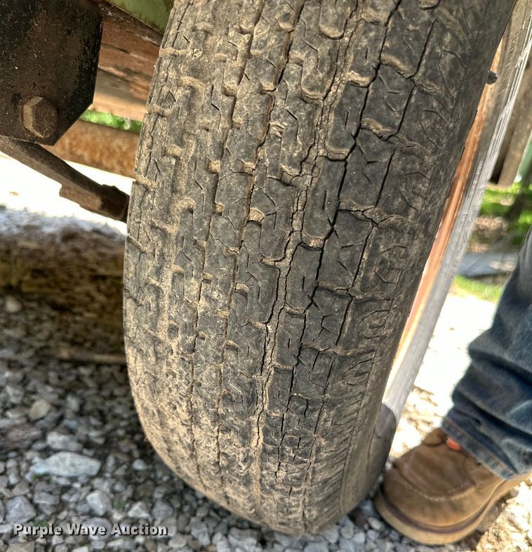 image for item NT9318 Sullair 185D air compressor