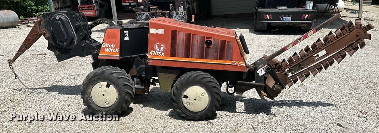 image for item NT9319 2001 Ditch Witch 410SXD trencher