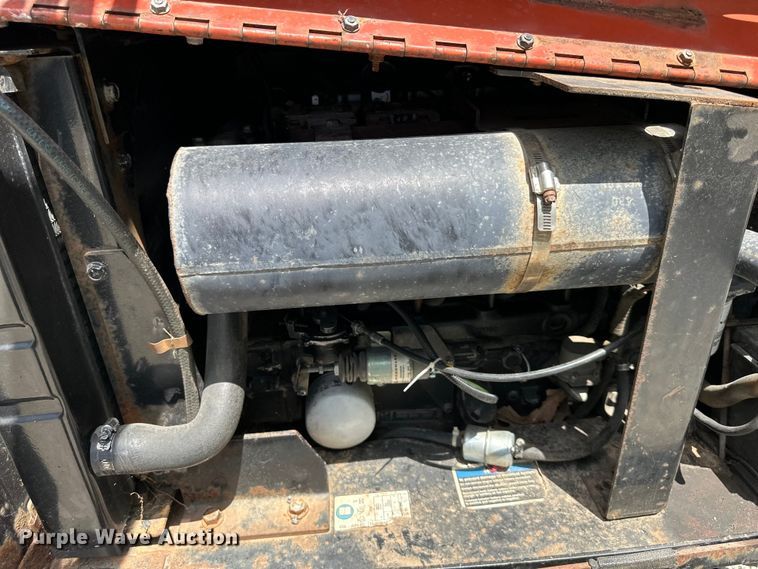 image for item NT9319 2001 Ditch Witch 410SXD trencher