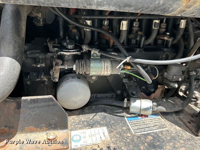 image for item NT9319 2001 Ditch Witch 410SXD trencher