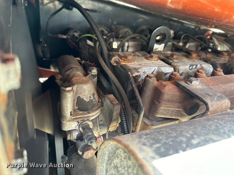 image for item NT9319 2001 Ditch Witch 410SXD trencher