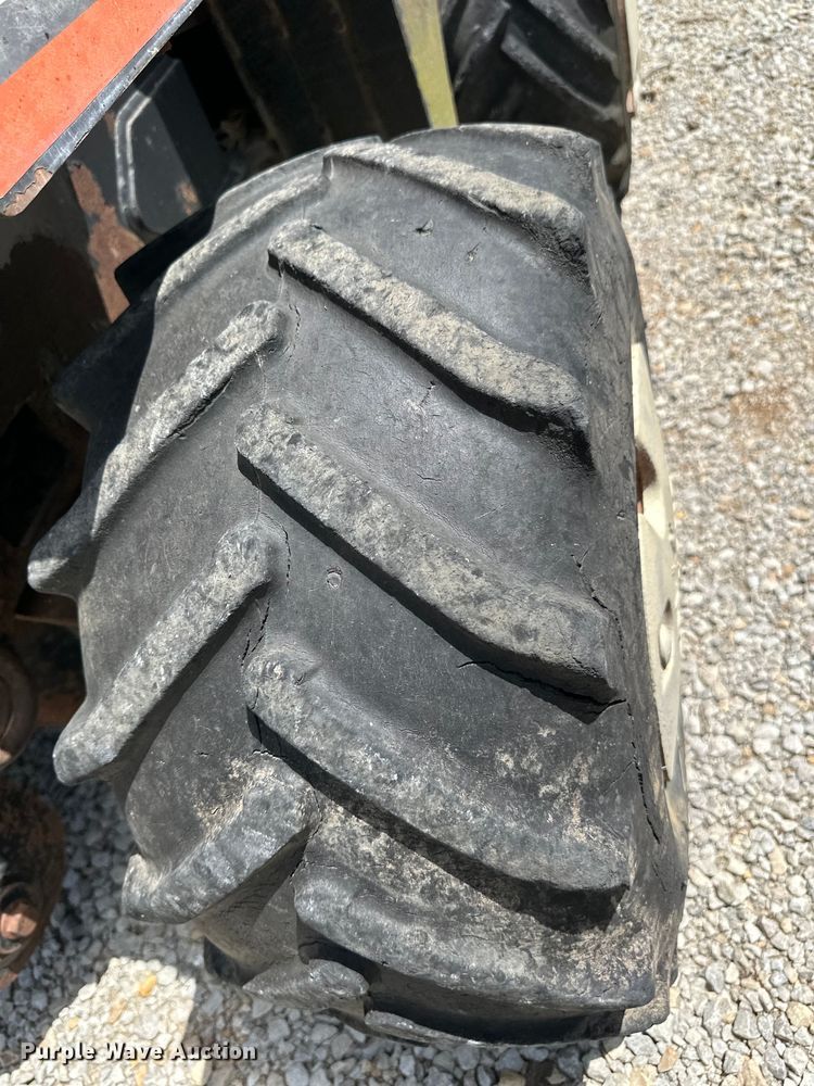 image for item NT9319 2001 Ditch Witch 410SXD trencher