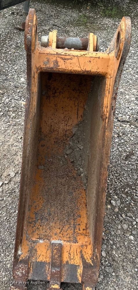 image for item NT9324 (2) backhoe buckets 