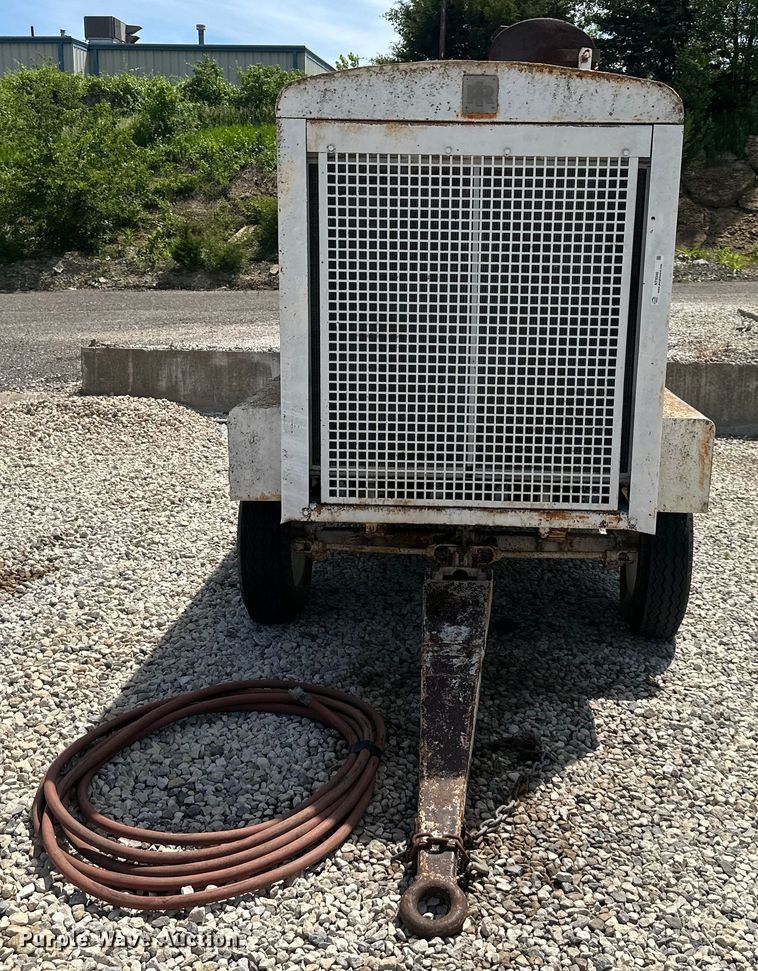 image for item NT9346 Ingersoll Rand  Gyro Flo 600 air compressor