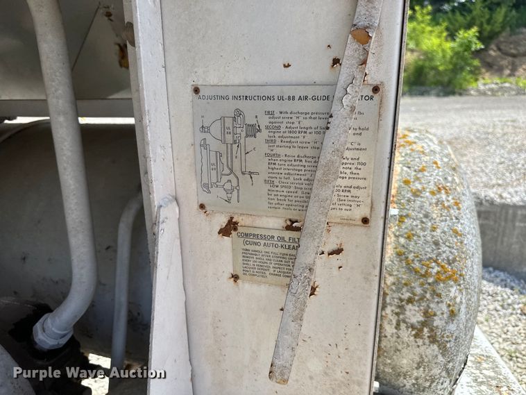 image for item NT9346 Ingersoll Rand  Gyro Flo 600 air compressor