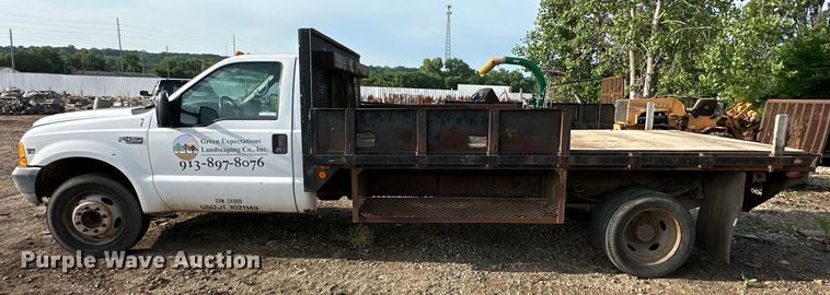image for item NT9362 1999 Ford F450 Super Duty flatbed truck